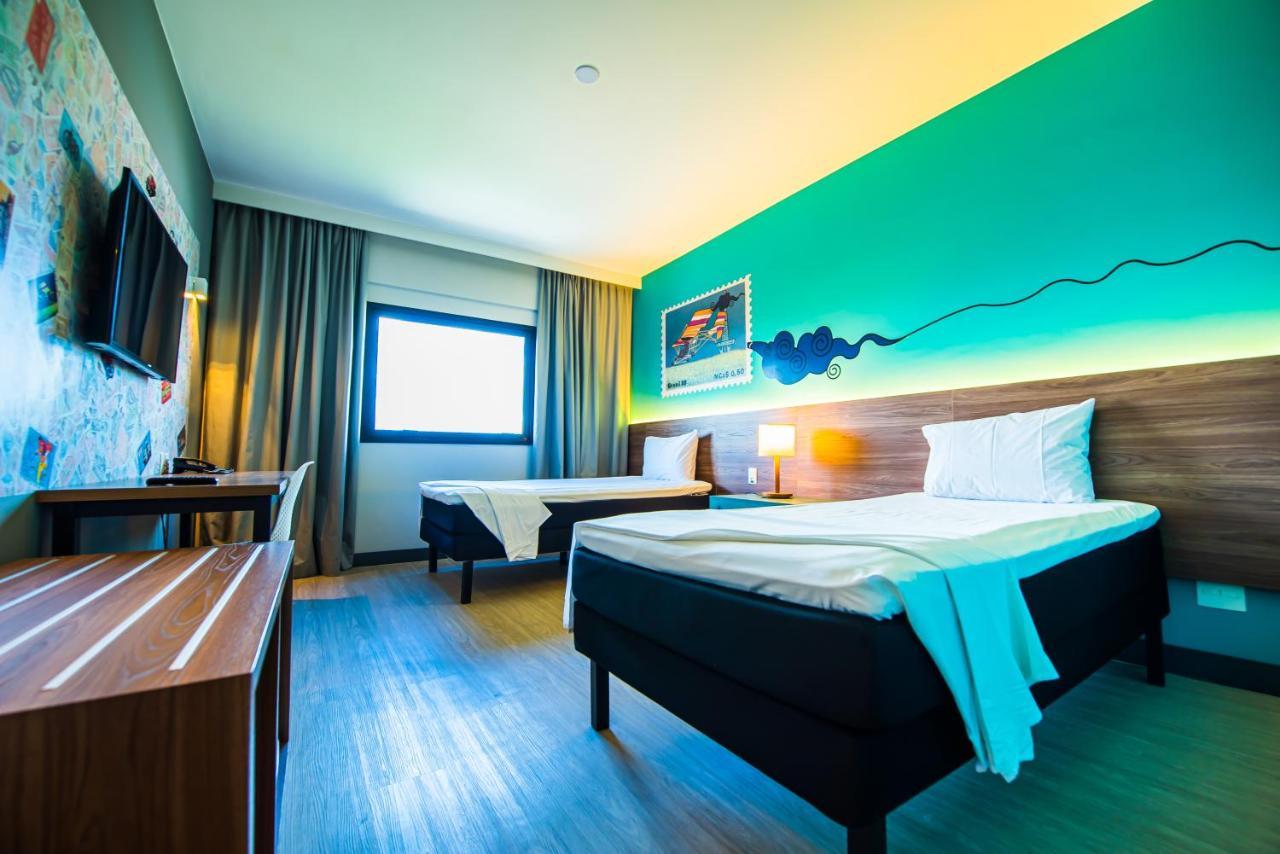 ไอบิส สไตล์ โซโรกาบา ซานตาโรซาเลีย Hotel ภายนอก รูปภาพ